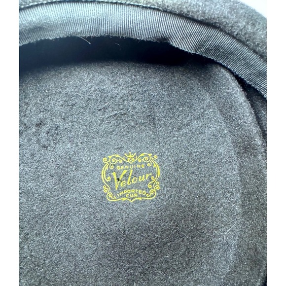 Vintage Women's Black Velour Pillbox Hat Feminine Whimsical Size 23 - Picture 4 of 5